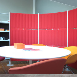 Cloison acoustique de bureau modulaire