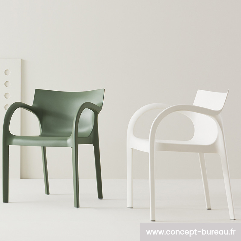 Lot de 4 Chaises en polypro POPPYSTAR Lot de 4 Chaises en polypro POPPYSTAR