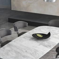 Table rectangulaire en marbre