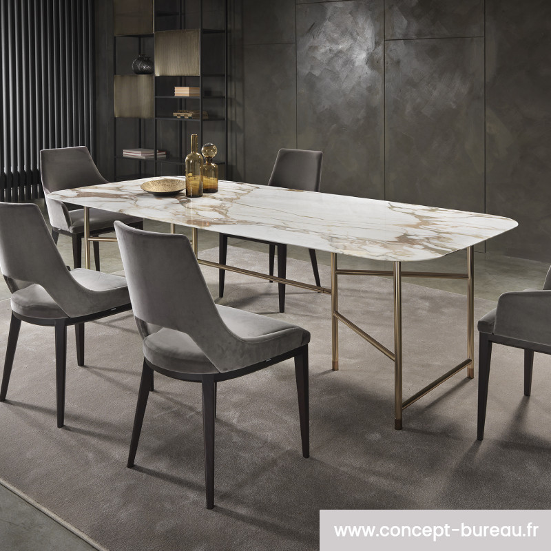 Table rectangulaire en marbre Table rectangulaire en marbre
