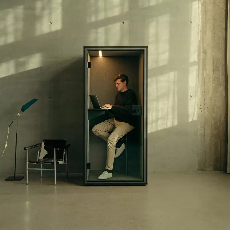 Phone box - FOCUS