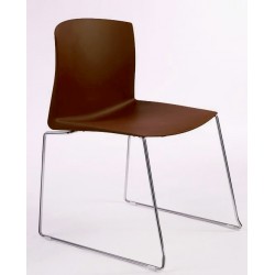 Chaise empilable en polypro FARBE