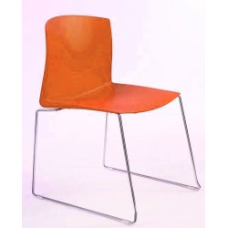 Chaise empilable en polypro FARBE