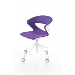 Chaise polypro sur KICCA