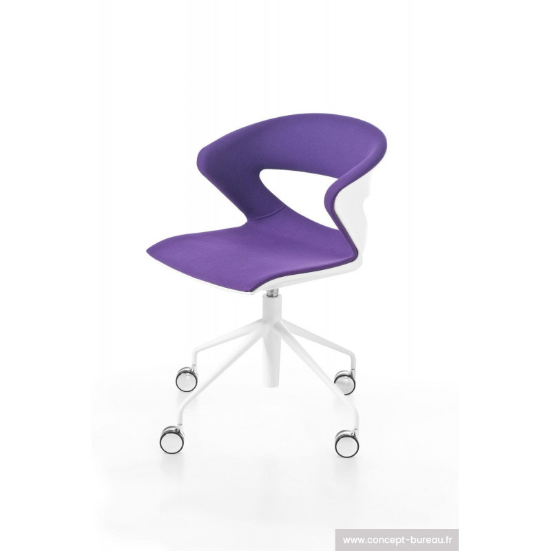 Chaise polypro sur KICCA