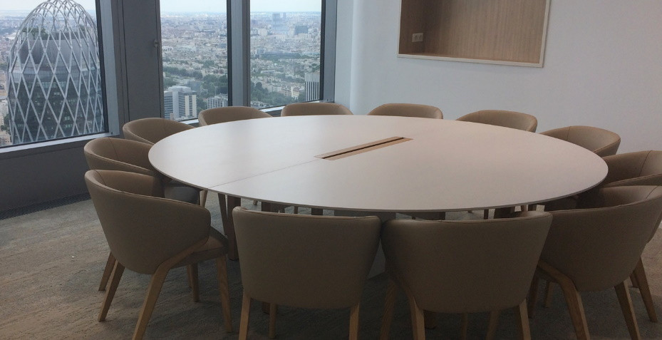 table ronde, table de réunion ronde, table de conférence ronde, mobilier de bureau, conférence, visioconférence