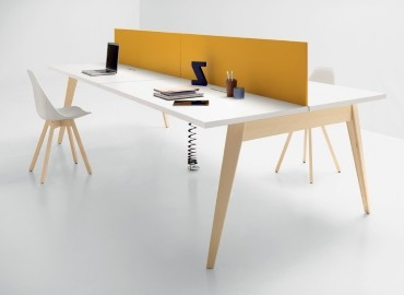 Mobilier de bureau professionnel moderne Vogue par Sinetica